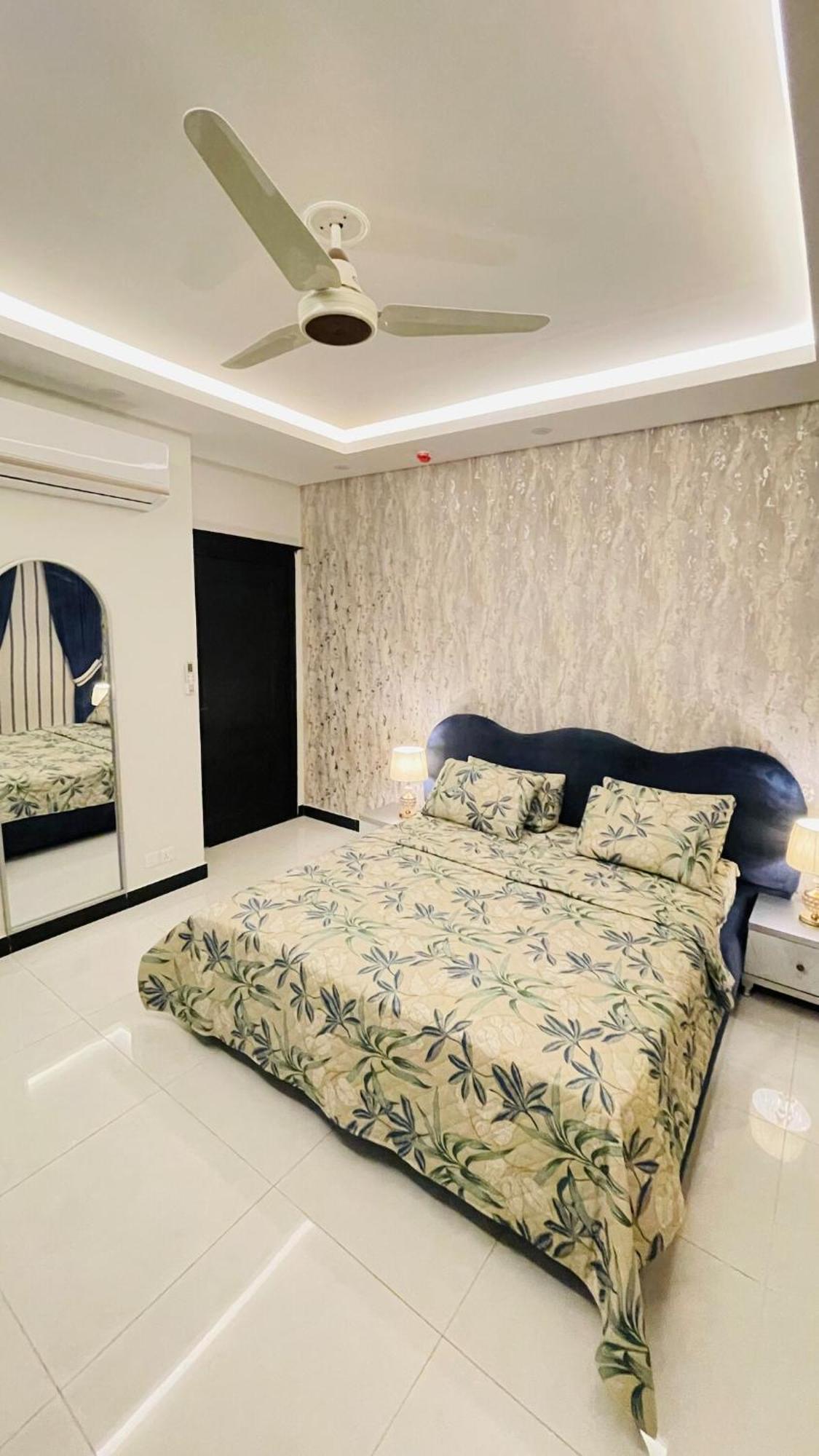 Flat In Central Islamabad Luaran gambar