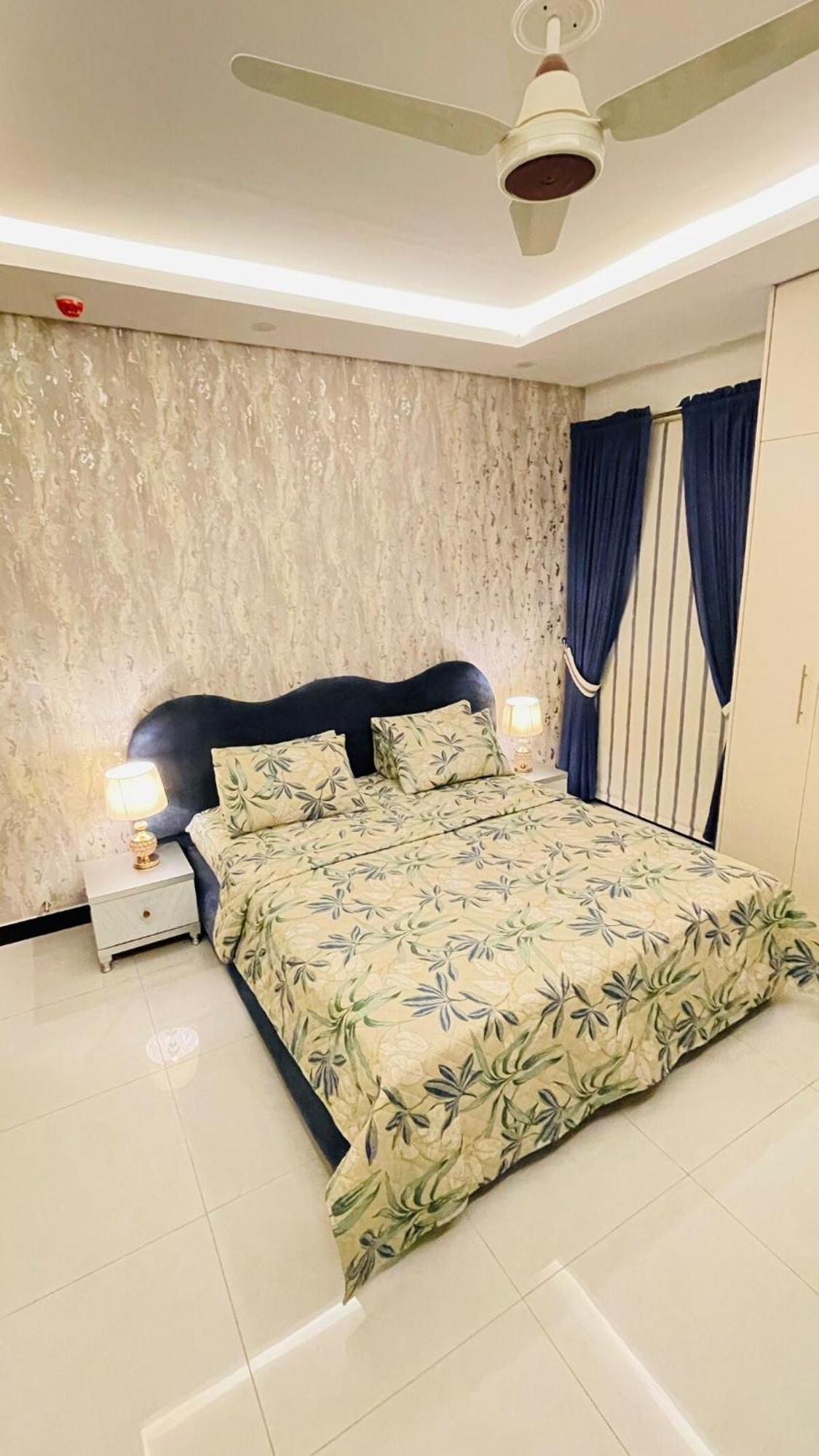 Flat In Central Islamabad Luaran gambar